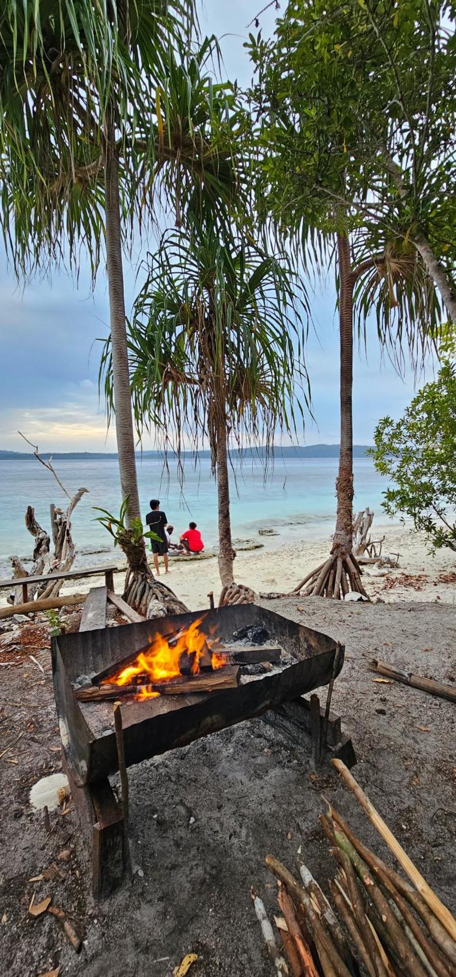 Terimakasih Homestay Pulau Mansuar Eksteriør bilde